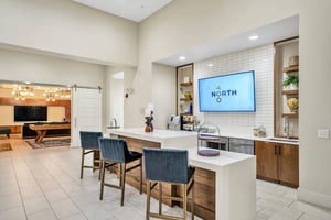 400 North Club house