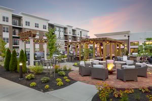 07_Website-OneDeerfield-ExteriorAmenity-02