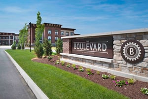 04_Oakley-PH-003_low