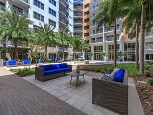 07_hermitage-apartments-saint-petersburg-fl-courtyard (1)