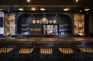 10_Website---GoldenLamb-Black Tavern-Detail-04